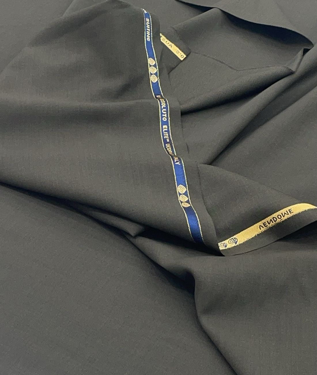 Absoluto Elite Super 120's Counts Merino Wool Luxury Suiting Fabric - Tepchi Men