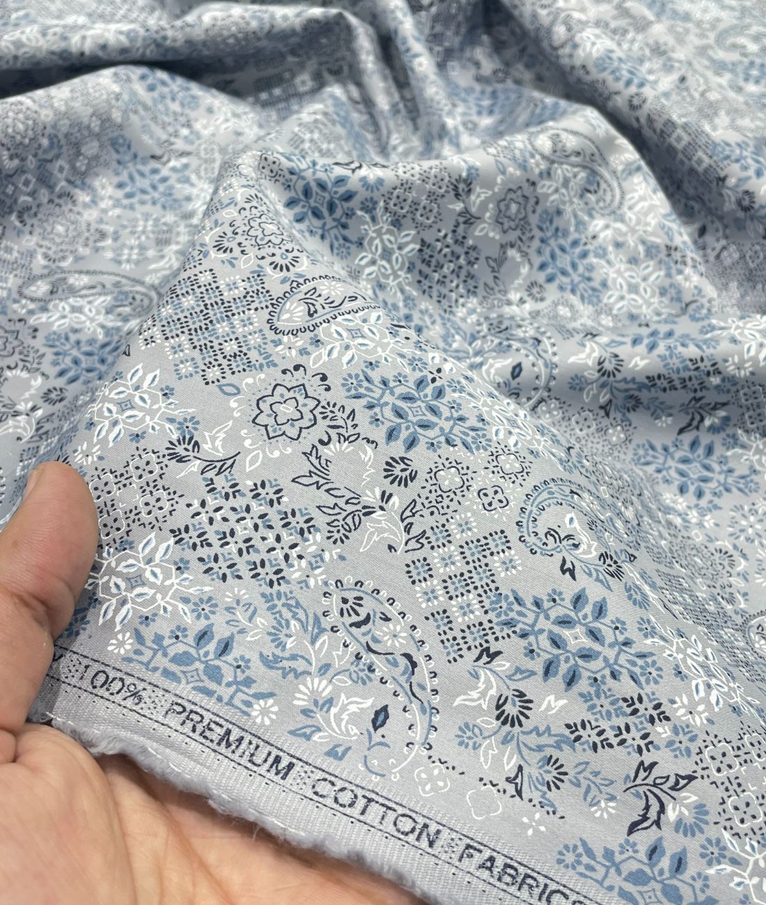 Blue Paisley Printed Luxury Giza Cotton Fabric for Men's Shirt - Tepchi Men