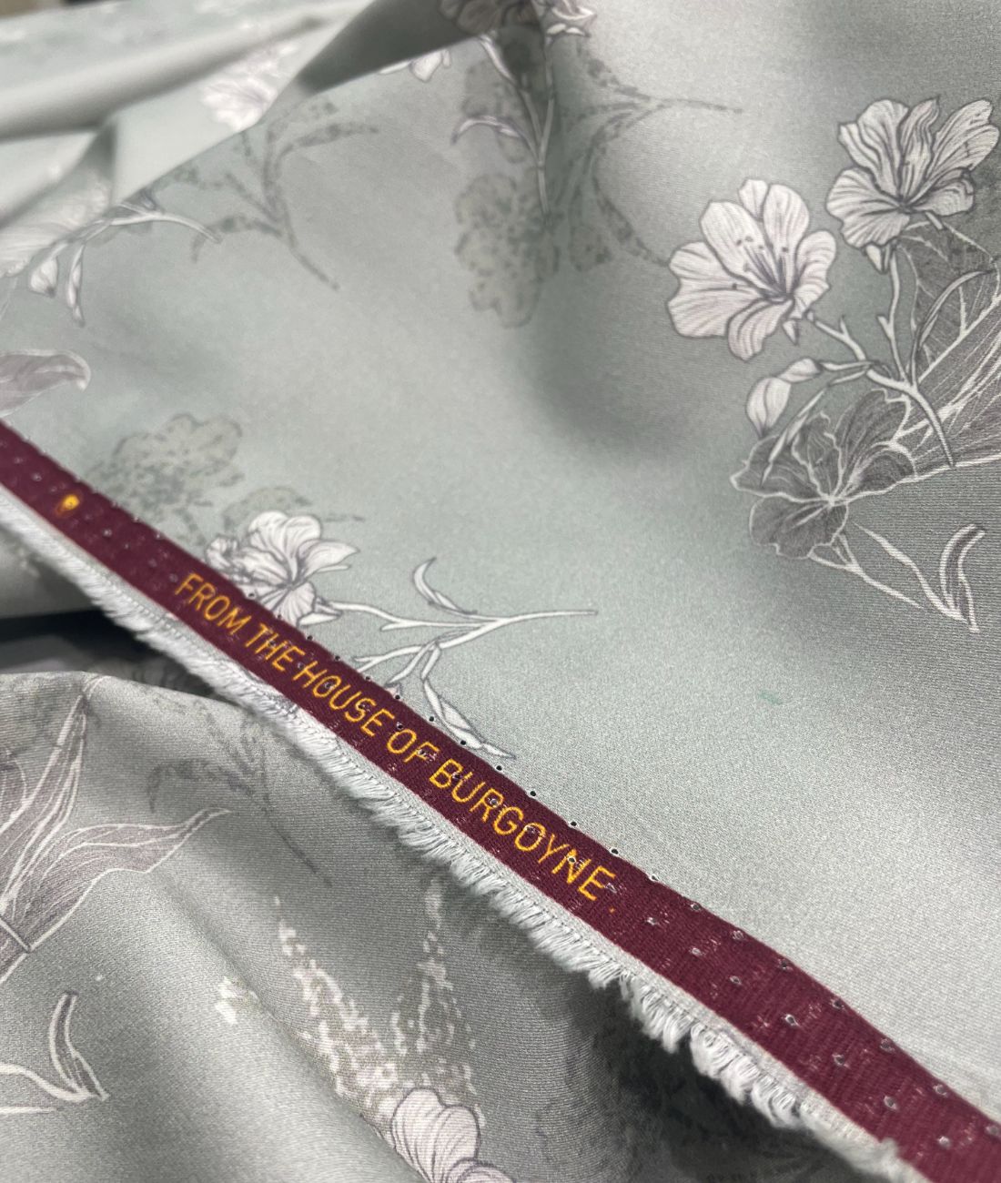 Burgoyne Leaves & Flowers Luxury Printed Shirt Fabric Giza Cotton - Tepchi Men