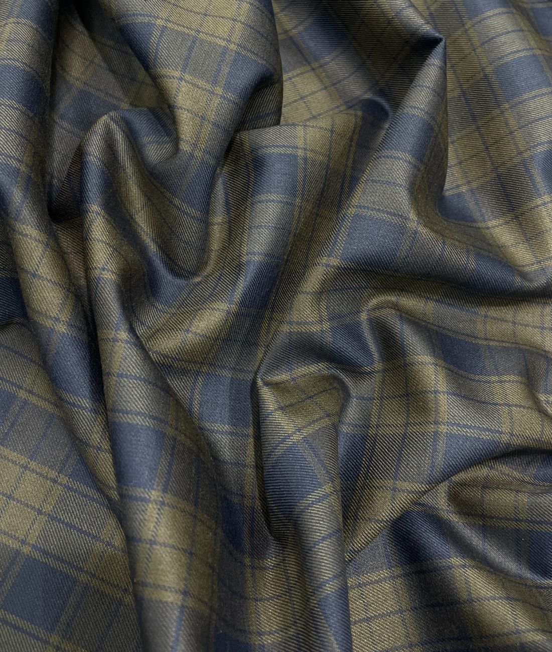 Estelle Morris 110's Counts Ultra Luxury Checks Suiting Fabric for Suits & Blazers - Tepchi Men