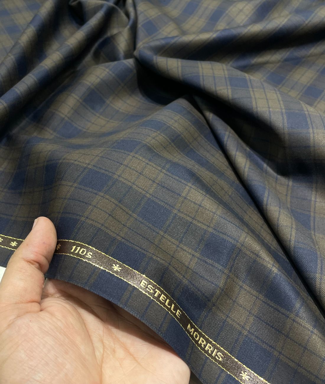 Estelle Morris 110's Counts Ultra Luxury Checks Suiting Fabric for Suits & Blazers - Tepchi Men