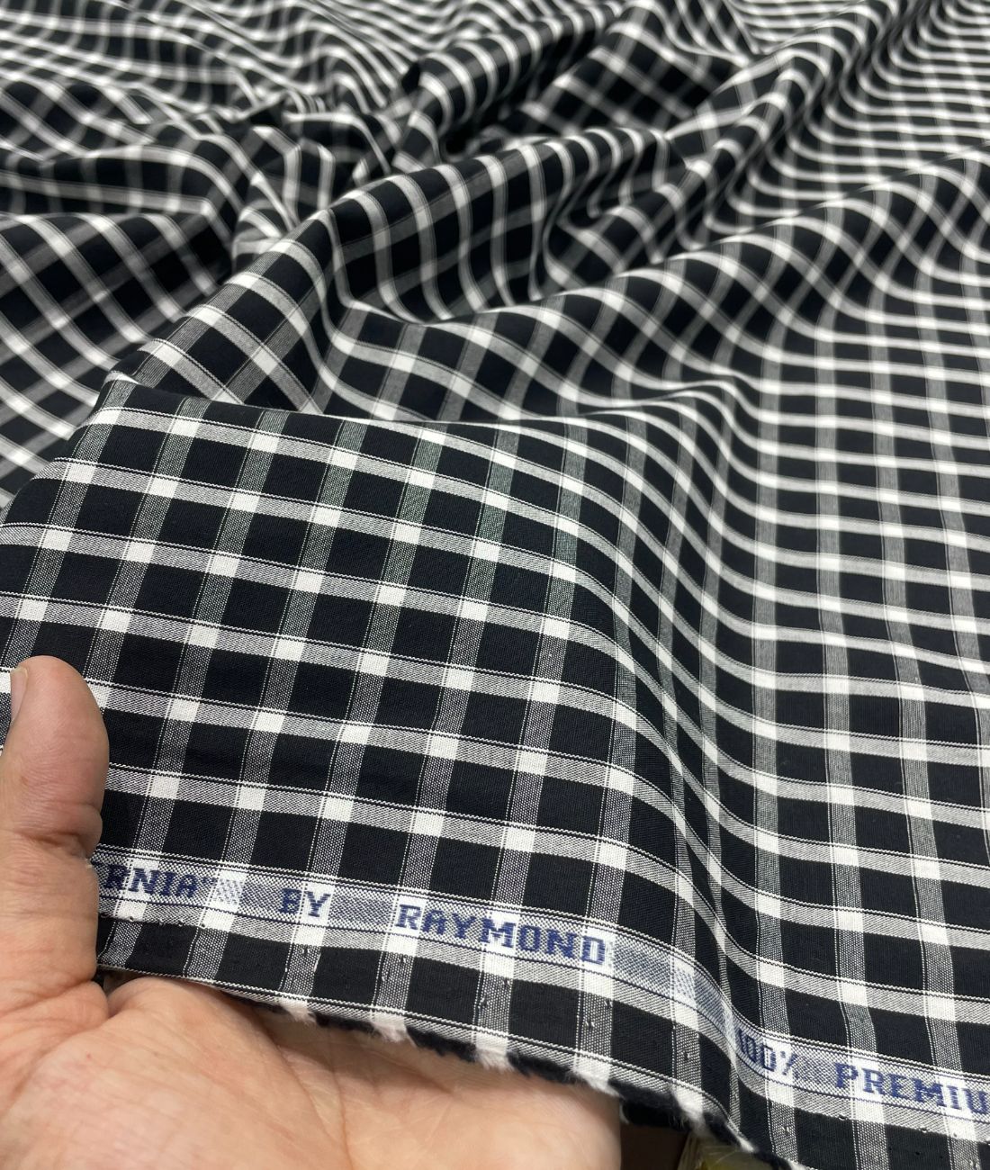 Raymond Small Black & White 100% Premium Cotton Shirt Fabric - Tepchi Men
