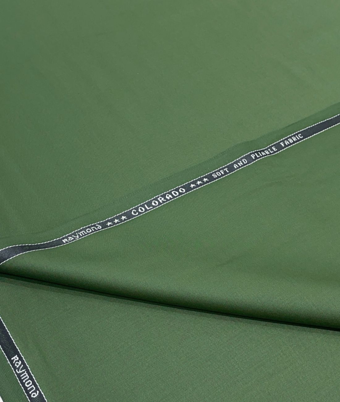 Raymonds Colorado Suiting Fabric for Suits & Pants - Tepchi Men