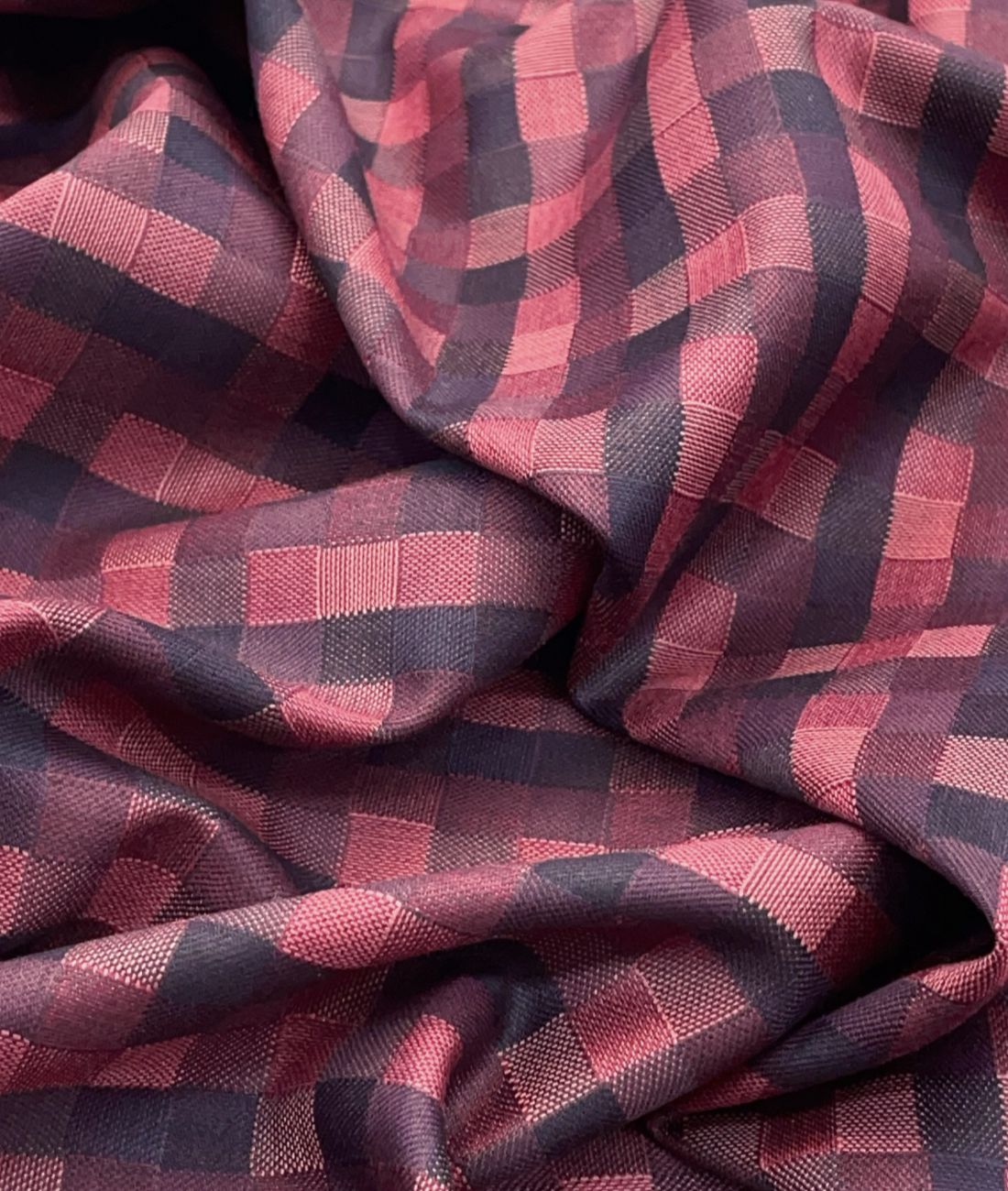 Super 100's Counts J.Hampstead Rich Suiting Fabric - Tepchi Men
