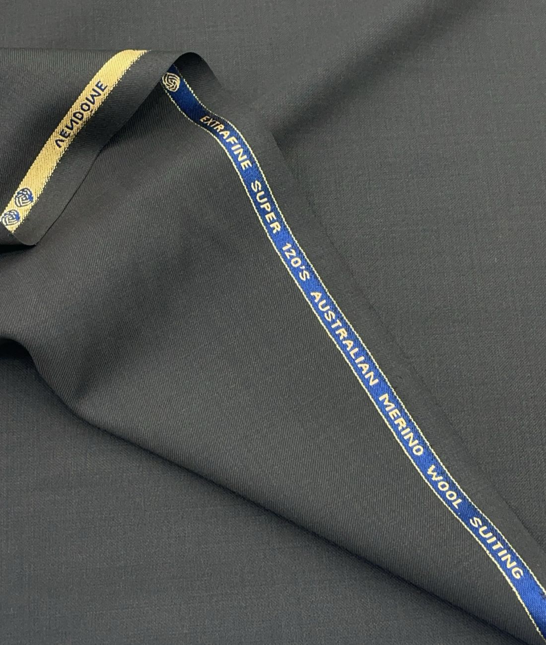 Absoluto Elite Super 120's Counts Merino Wool Luxury Suiting Fabric - Tepchi Men