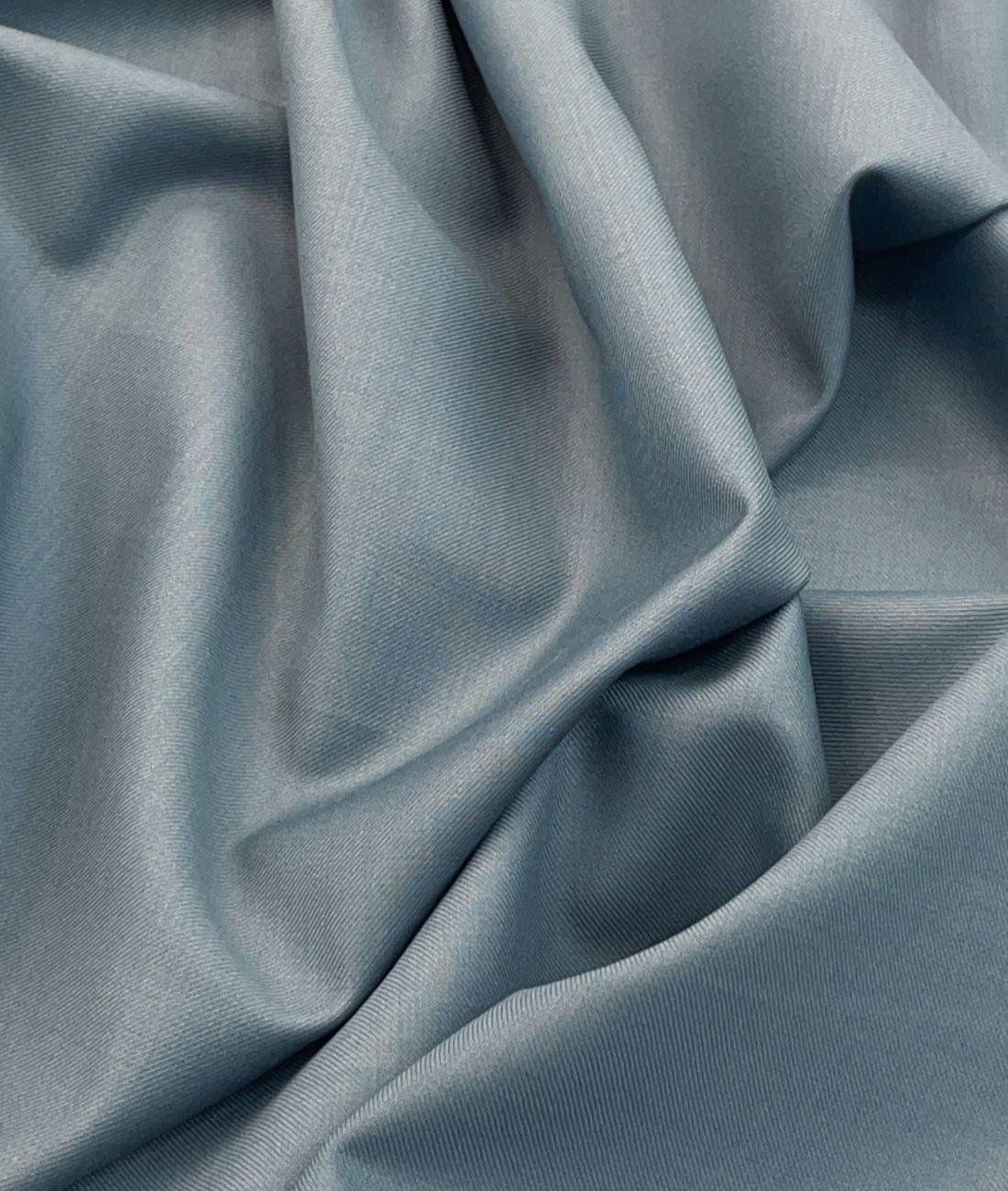 Absoluto Elite Ultra Luxury Soft Suiting Fabric - Tepchi Men