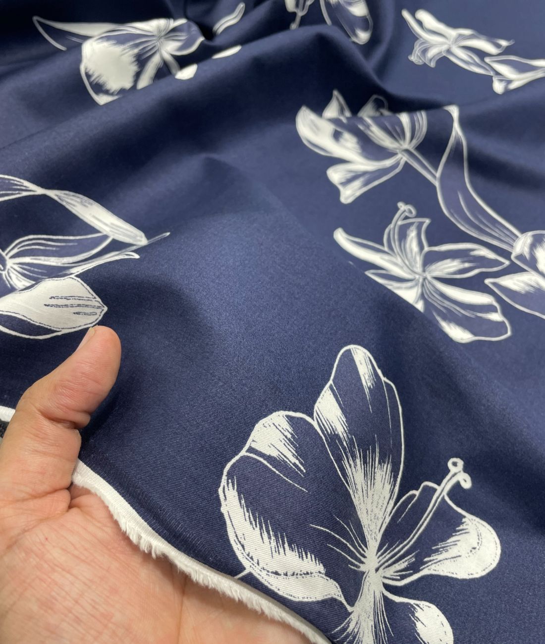 Brunello Ferragamo Flower Print Premium Giza Cotton Fabric for Men's Shirt - Tepchi Men