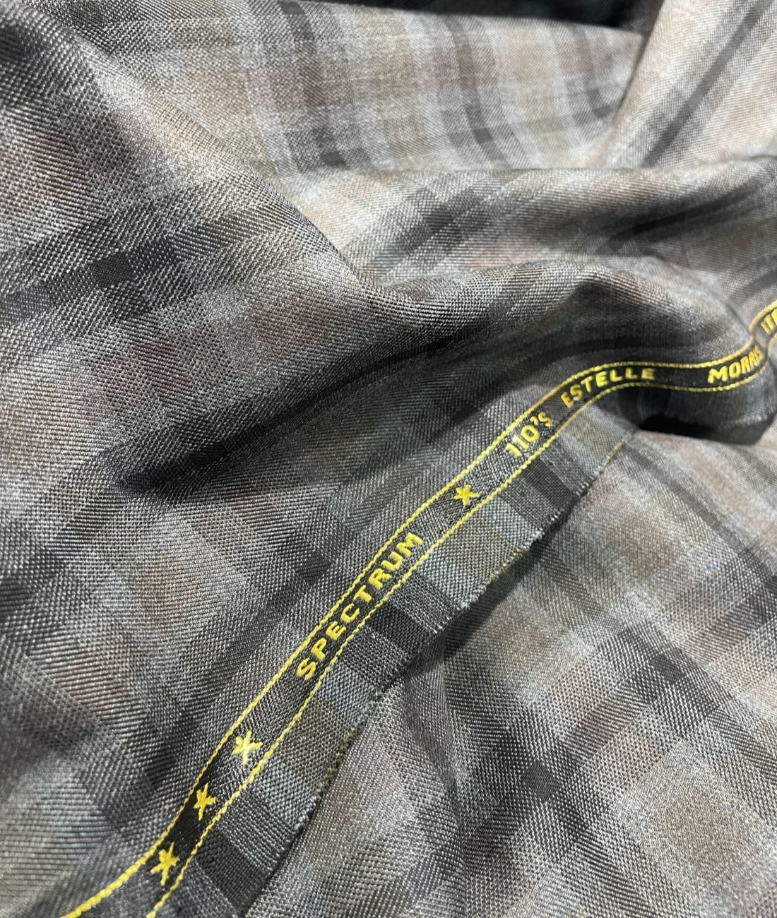 Estelle Morris 110's Counts Ultra Luxury Checks Suiting Fabric for Suits & Blazers - Tepchi Men