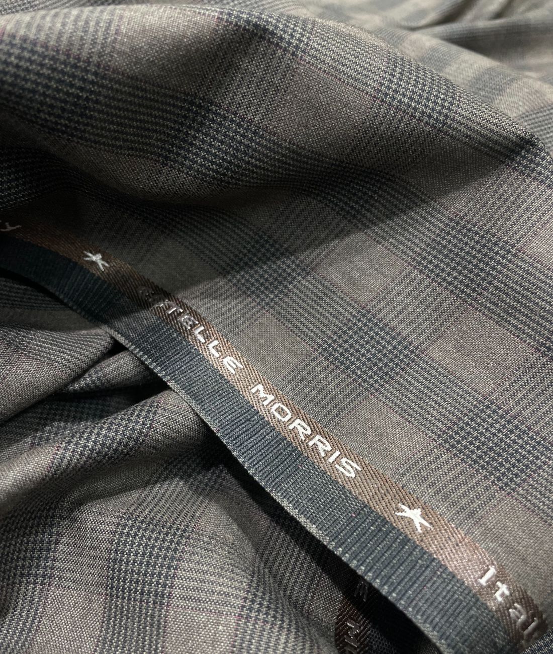 Estelle Morris 110's Counts Ultra Luxury Checks Suiting Fabric for Suits & Blazers - Tepchi Men