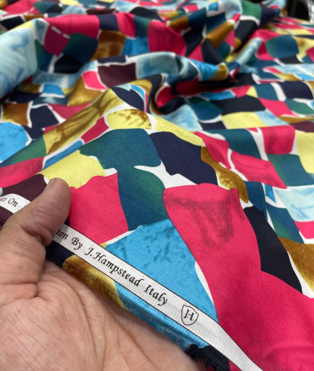 J.Hampstead Abstract Luxury 2 Ply Giza Cotton Fabric - Tepchi Men