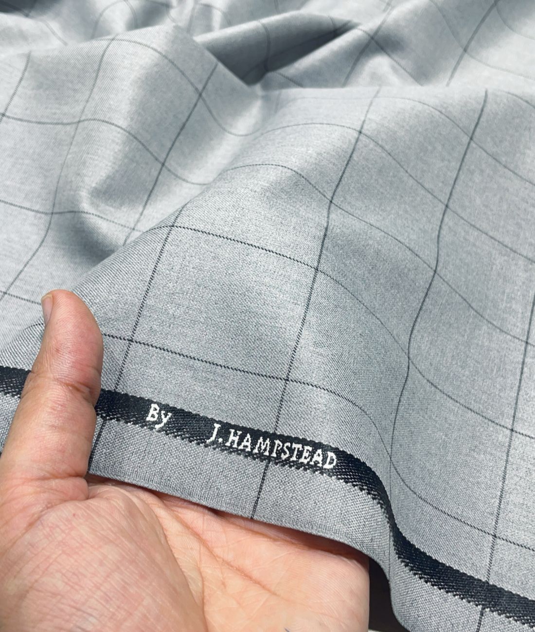 J.Hampstead Checks Luxury Suiting Fabric - Tepchi Men