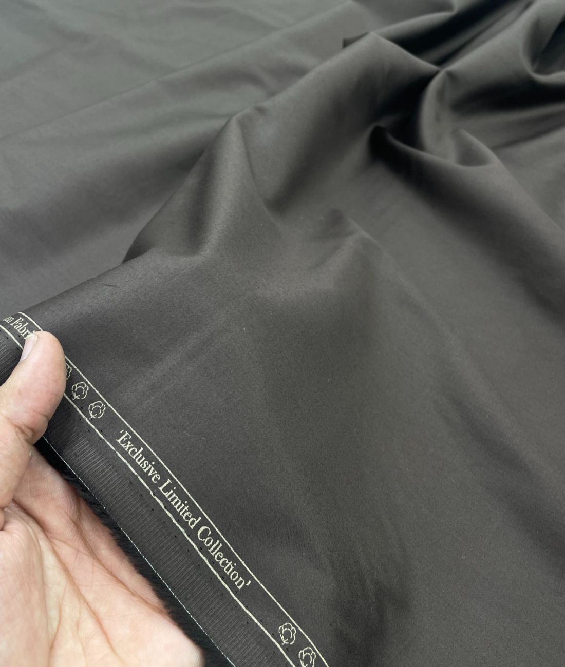 Luxury Smooth Giza Cotton Fabric for Premium Shirts - Tepchi Men