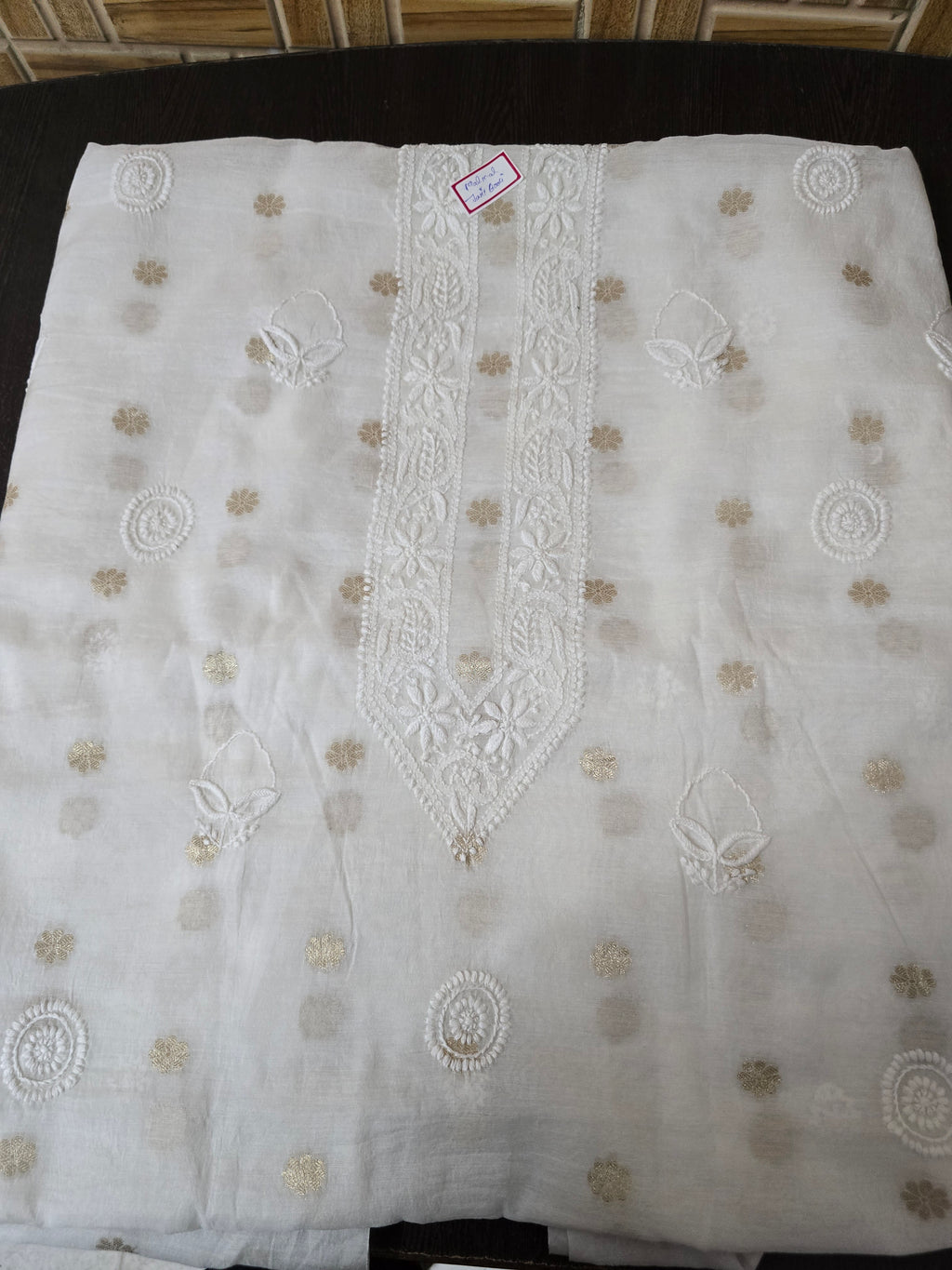 Lucknowi Chikan Malmal Zari Boti