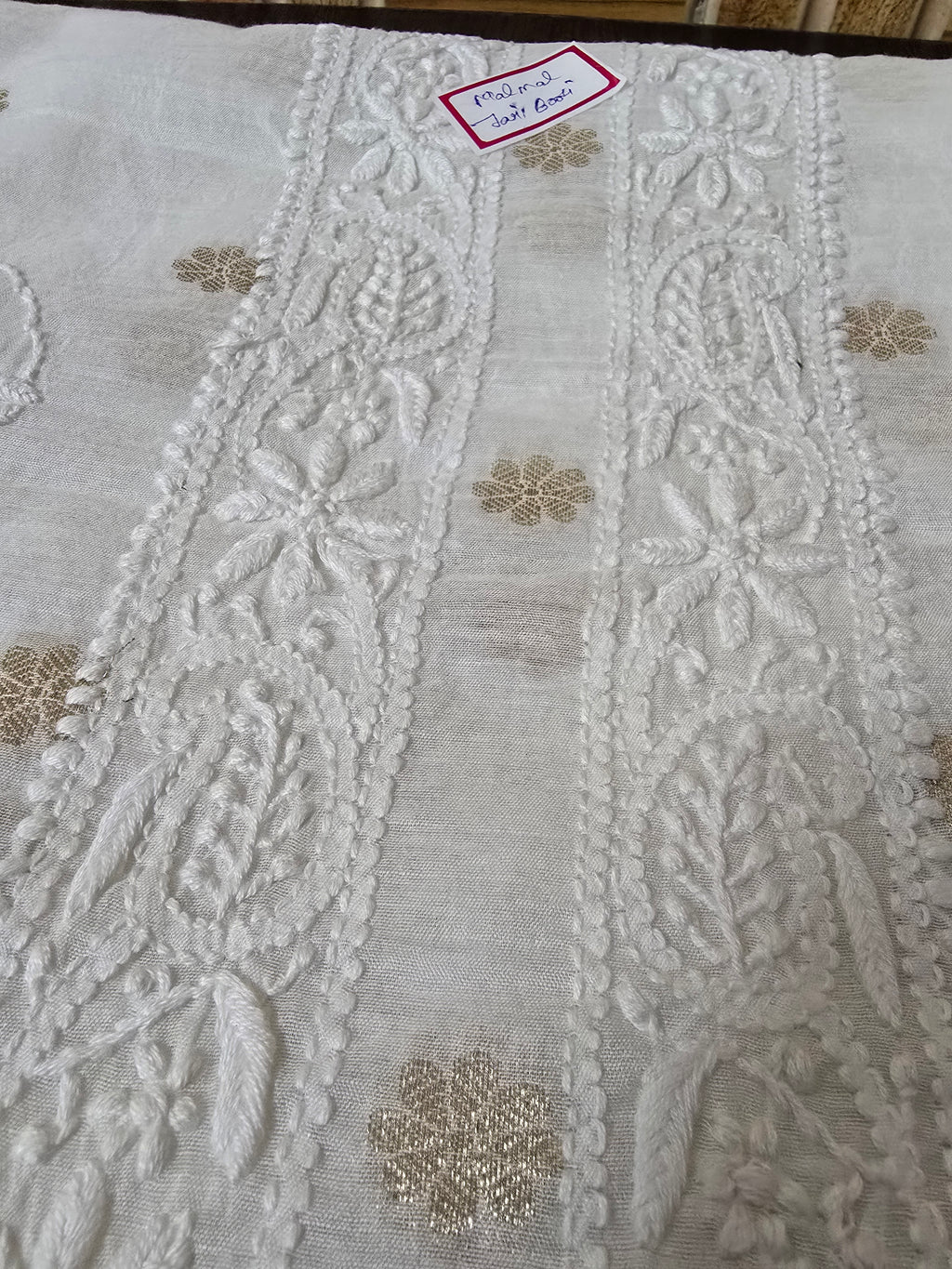 Lucknowi Chikan Malmal Zari Boti