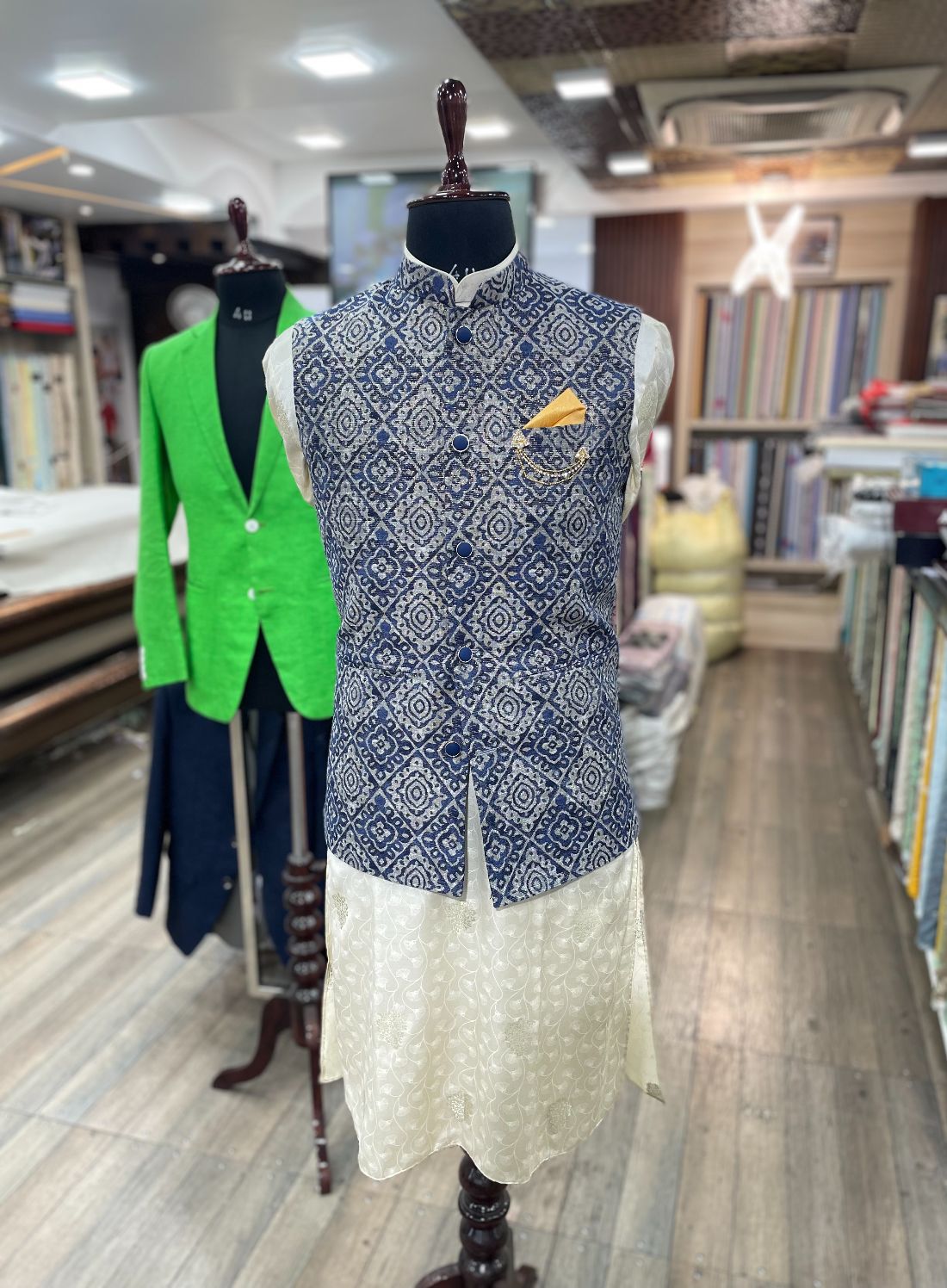 Royal Sadri, Kurta & Pajama Set for Wedding - Tepchi Men