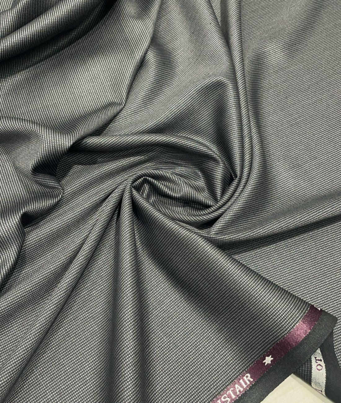 Siyaram's Merino Wool Blended Luxe Suiting Fabric - Tepchi Men