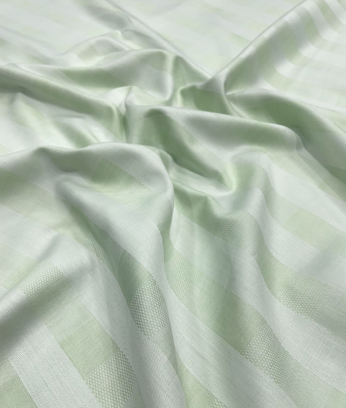 Soktas Super Luxury 2 Ply Giza Cotton with Self Design Fabric - Tepchi Men