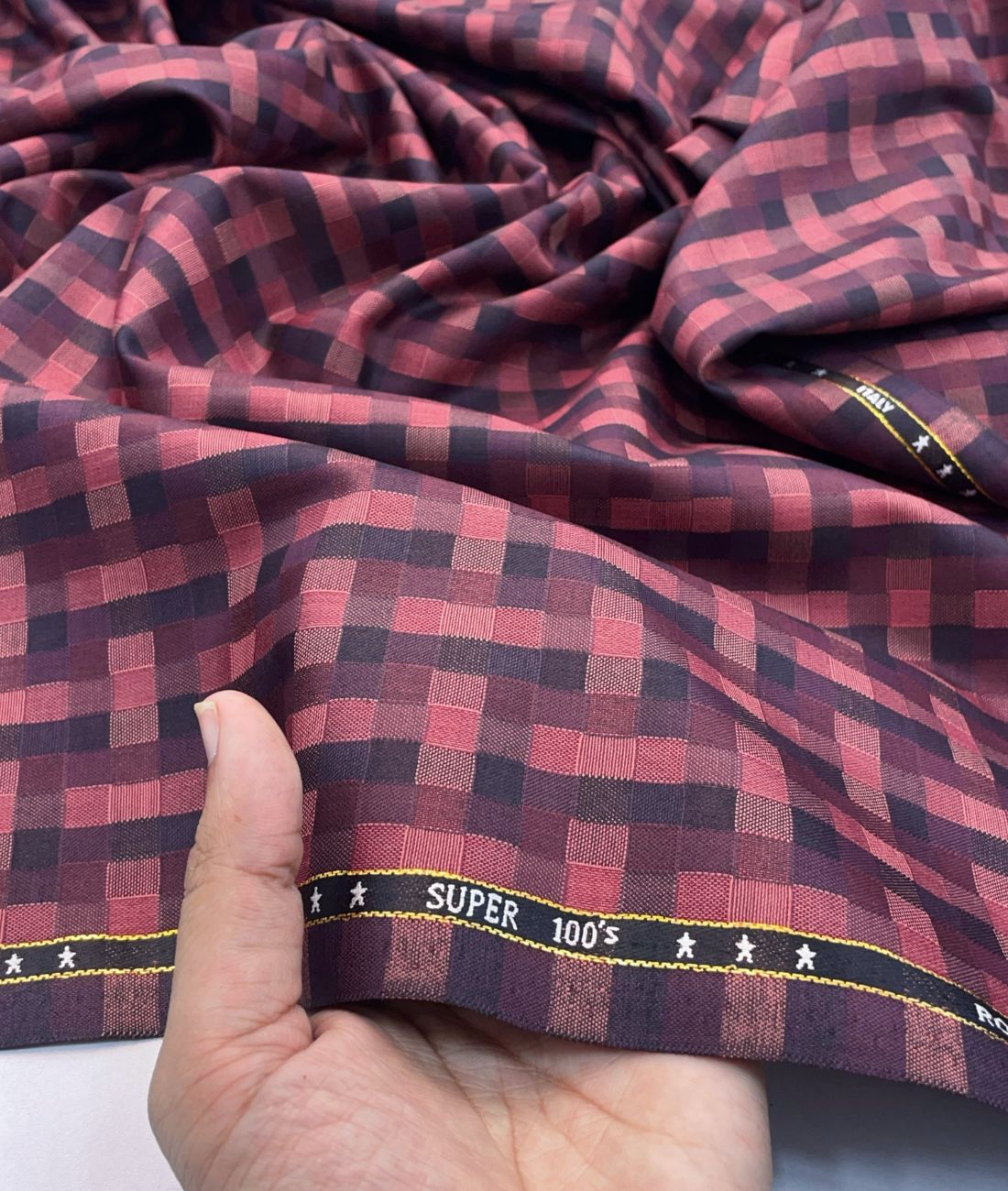 Super 100's Counts J.Hampstead Rich Suiting Fabric - Tepchi Men