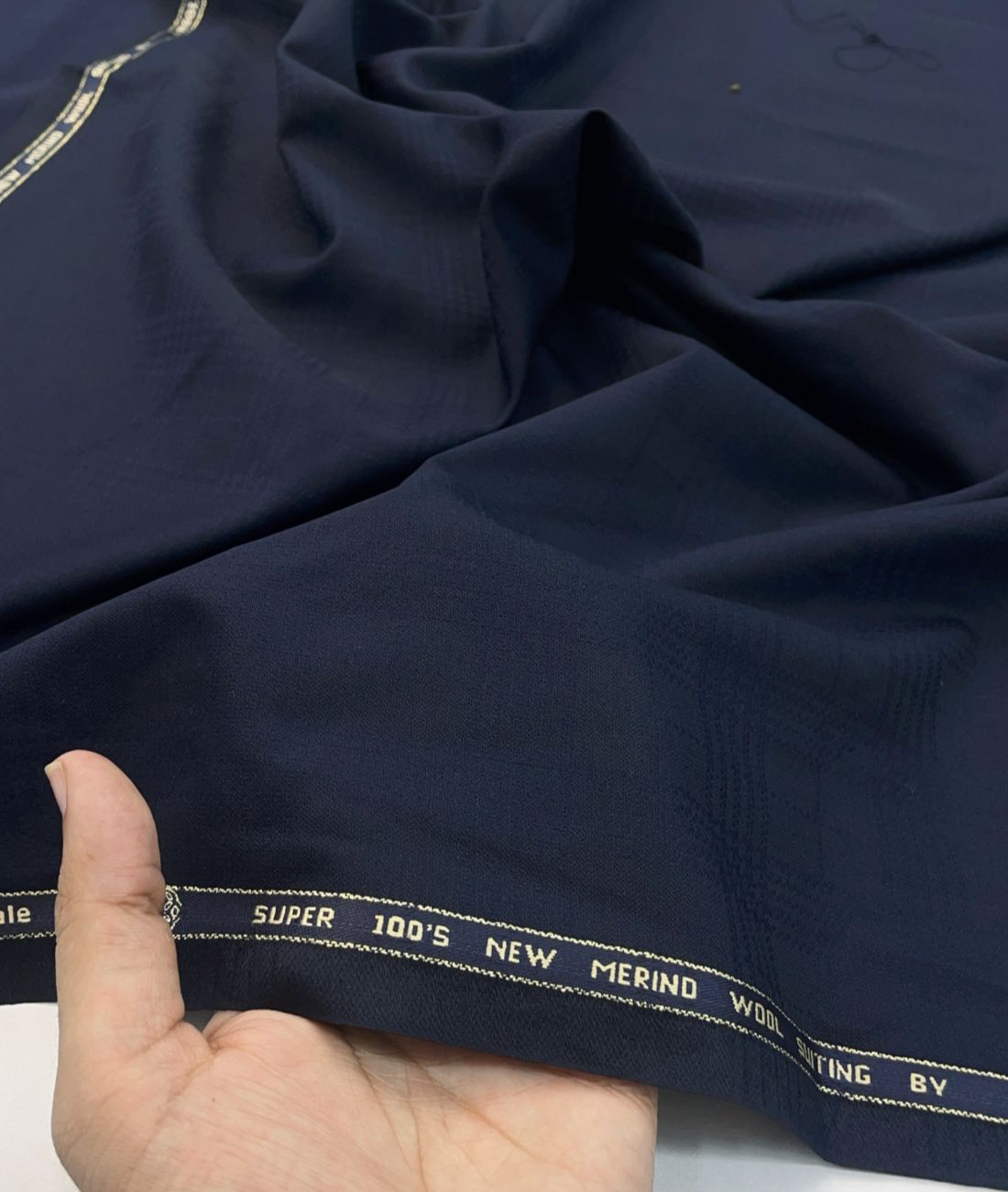 Super 100's Merino Wool Absoluto Elite Luxury Suiting Fabric - Tepchi Men