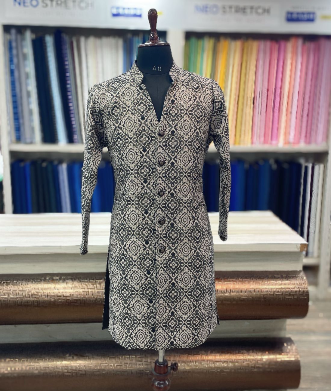 V Neck Luxury Kurta for Wedding Outfit - Tepchi Men