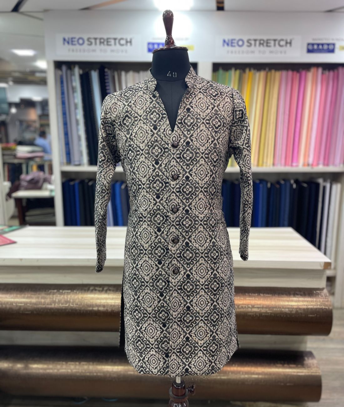 V Neck Luxury Kurta for Wedding Outfit - Tepchi Men