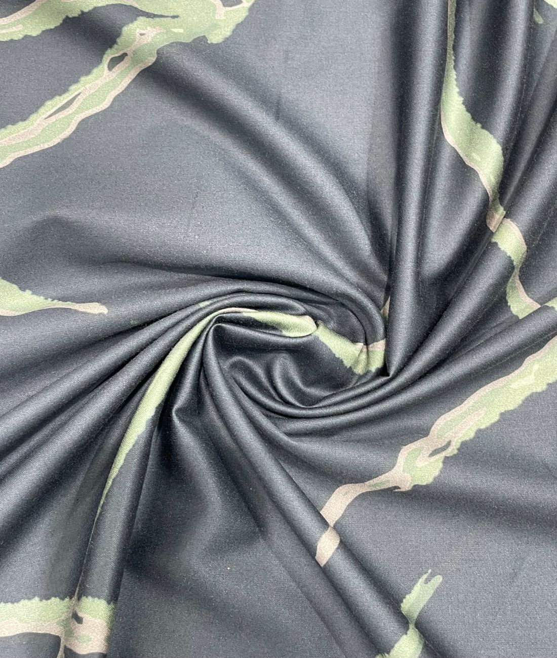 Venerdi Italy Printed Luxury Giza Cotton Fabric for Men's Shirt - Tepchi Men